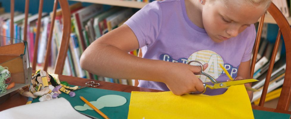 8 Tips to Enjoy Crafting with Children