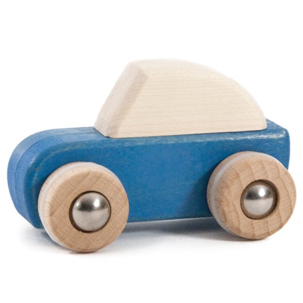 Bajo Wooden Pullback Car