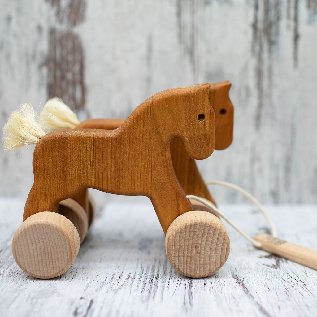 Bajo Double Horses Pull Toy