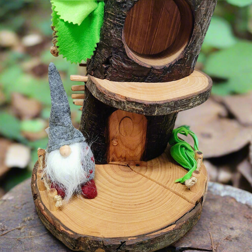 Pixie Gnome w/Decorative Hat