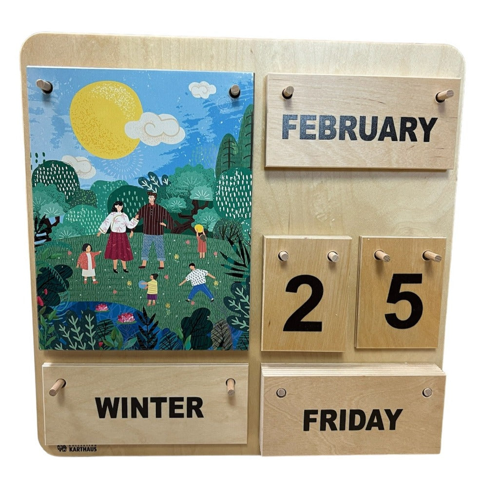 Wooden calendars and replacement plates