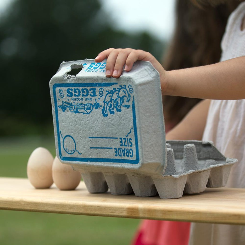 Dozen of wooden eggs