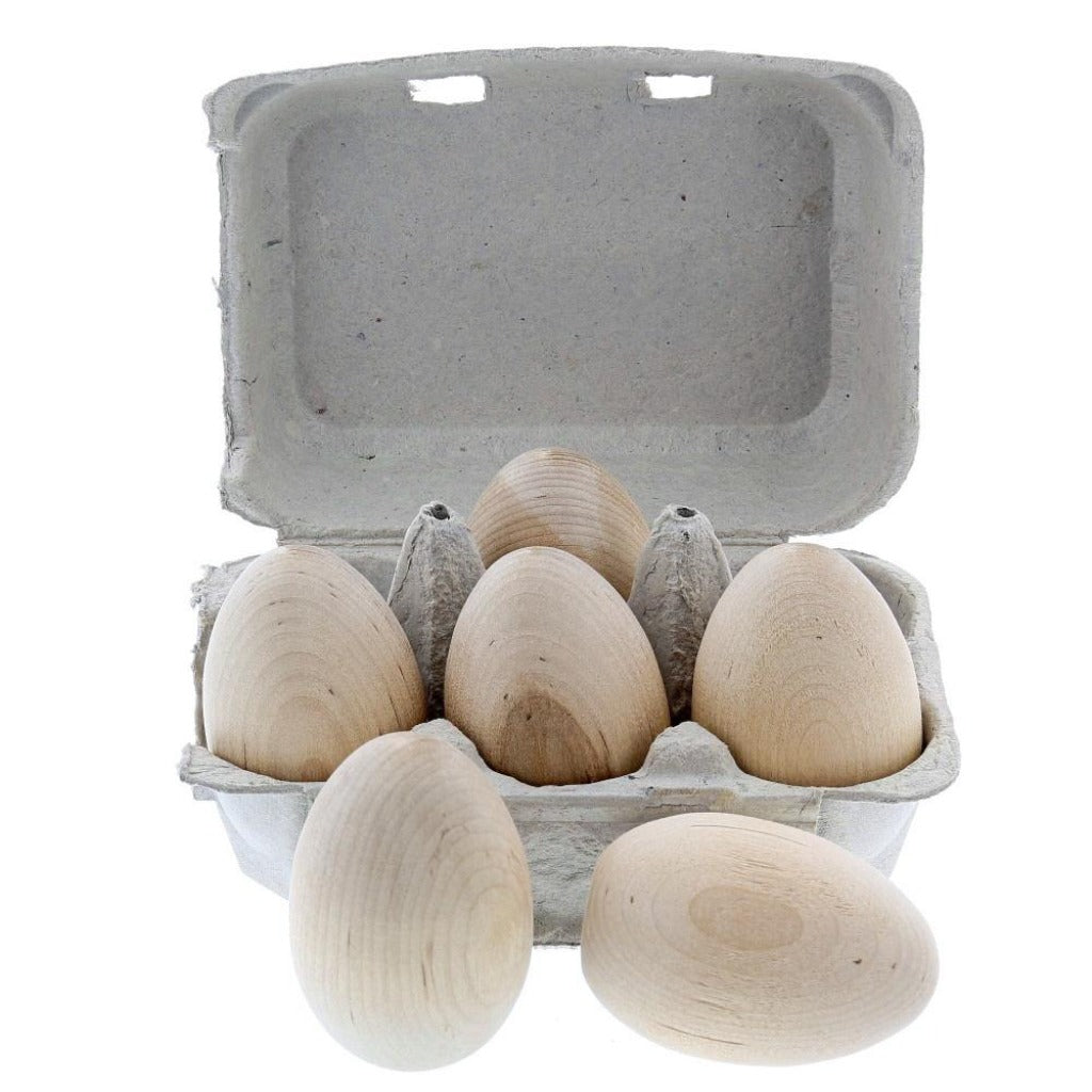 Dozen of wooden eggs