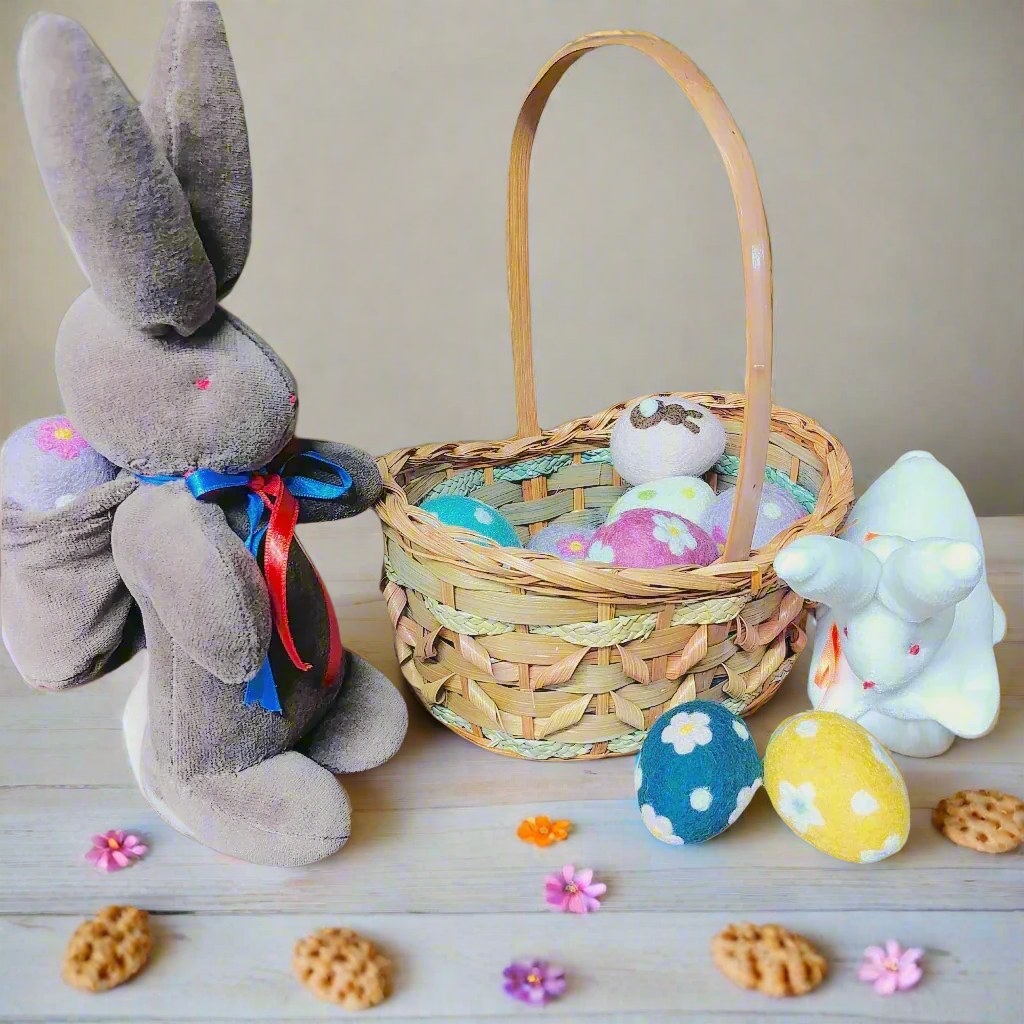 Decorative Felt Easter Eggs